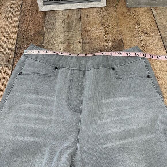 Soft Surroundings Pull On High Rise Stretch Gray Denim Skinny Jeans Size small - Picture 7 of 8